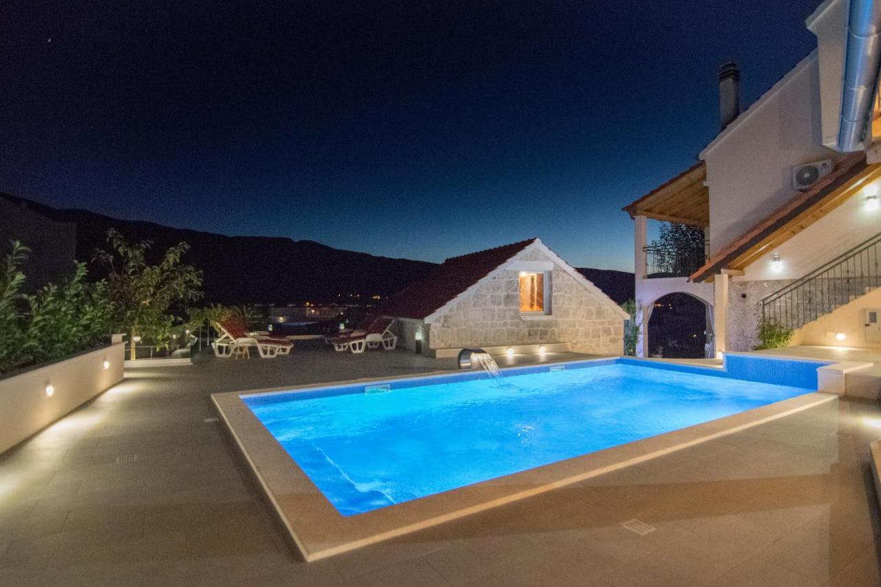Villa Milena With Heated Pool And Jacuzzi Kostanje Экстерьер фото
